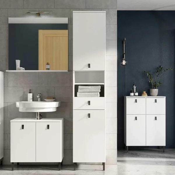 Weißer Badezimmer-Hochschrank Mit Metallgriffen – Sudessa 7